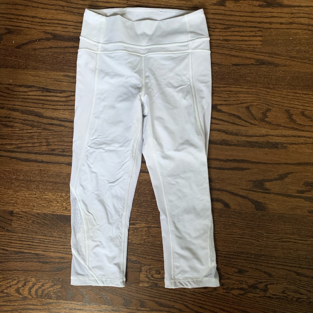 White cropped lulus